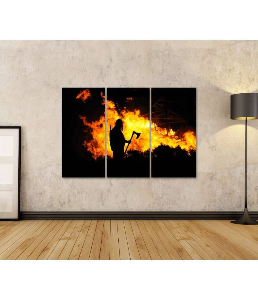 Islandburner Bild auf Leinwand Darstellung eines tapferen Wikingers inmitten eines brennenden Gebäudes Bis zu 55% Rabatt