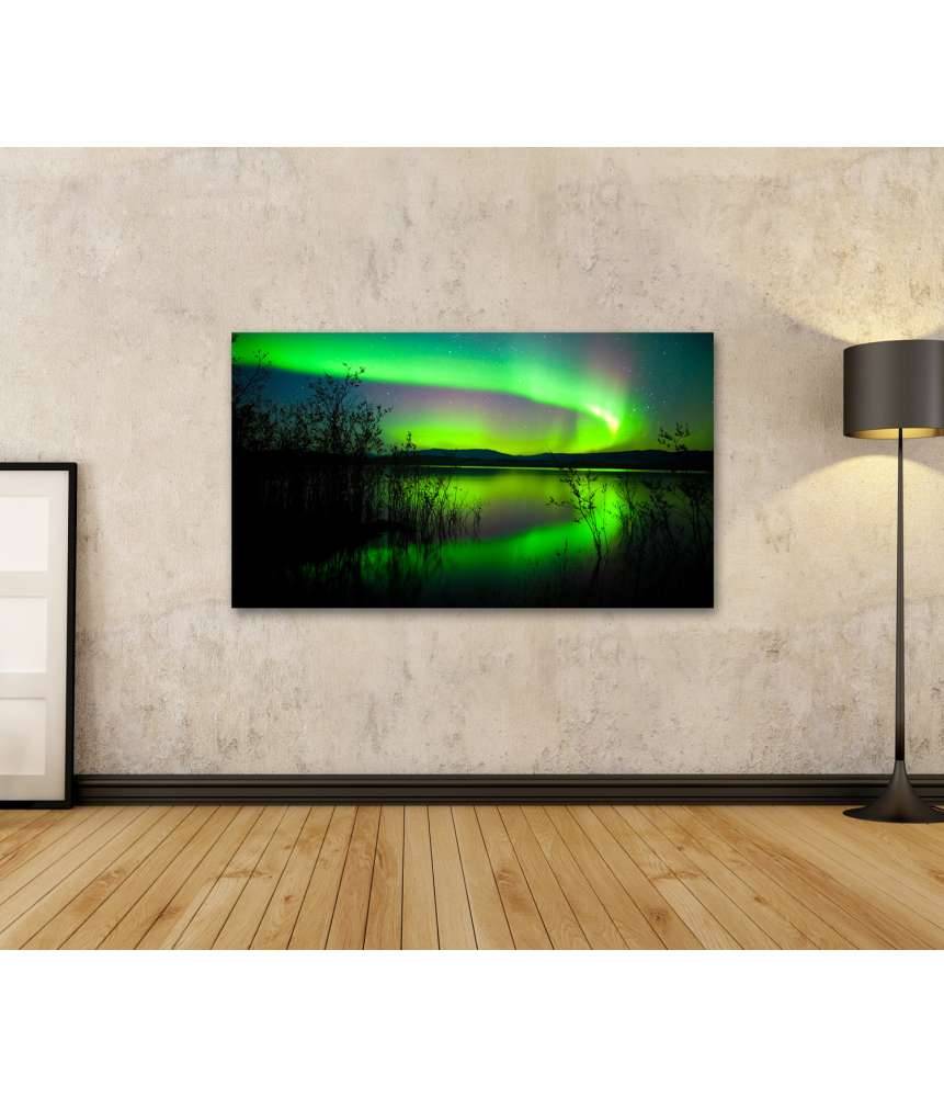 Islandburner Bild auf Leinwand Spiegelnder See unter Nordlichtern und Wetterleuchten in Norwegen Bis zu 65% Rabatt