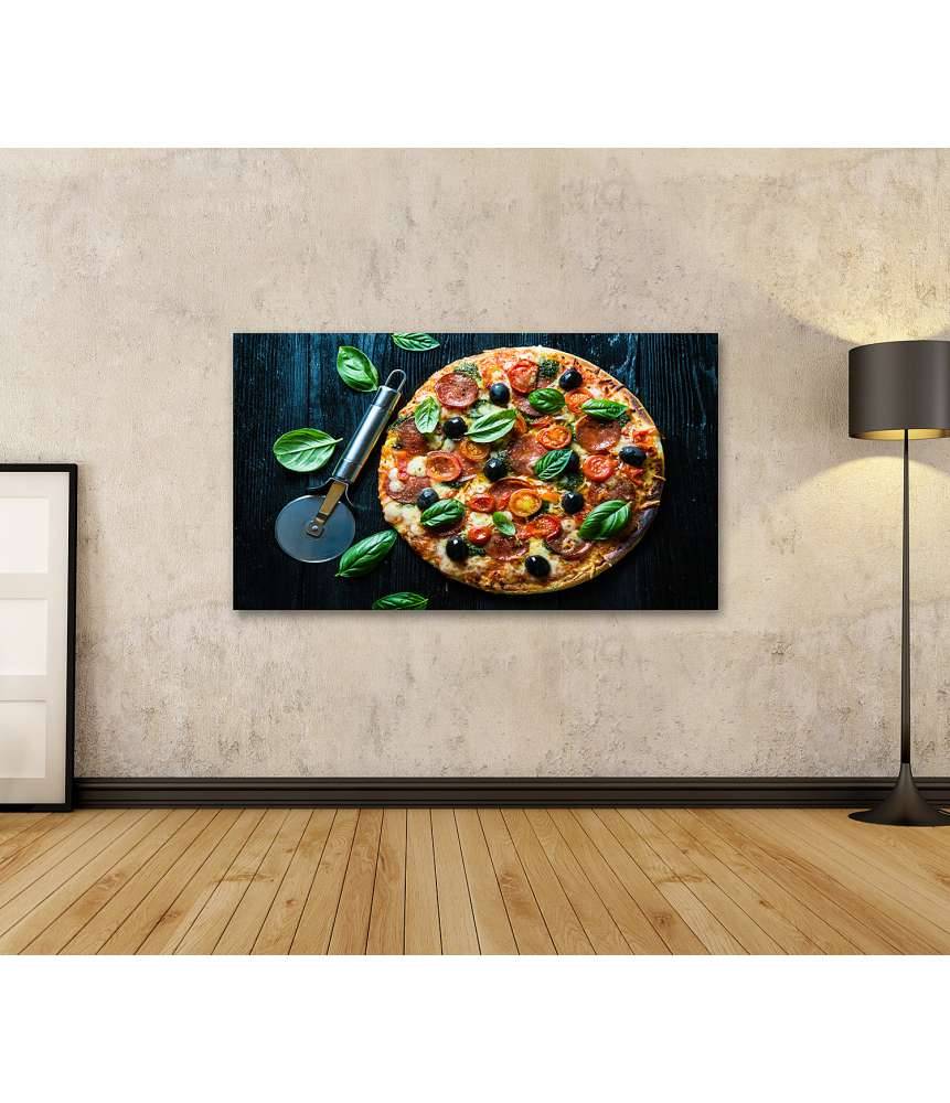 Islandburner Bild auf Leinwand Lebhaftes Wandbild einer Salami-Pizza mit Oliven und Basilikum in Pizzeria Bis zu 55% Rabatt