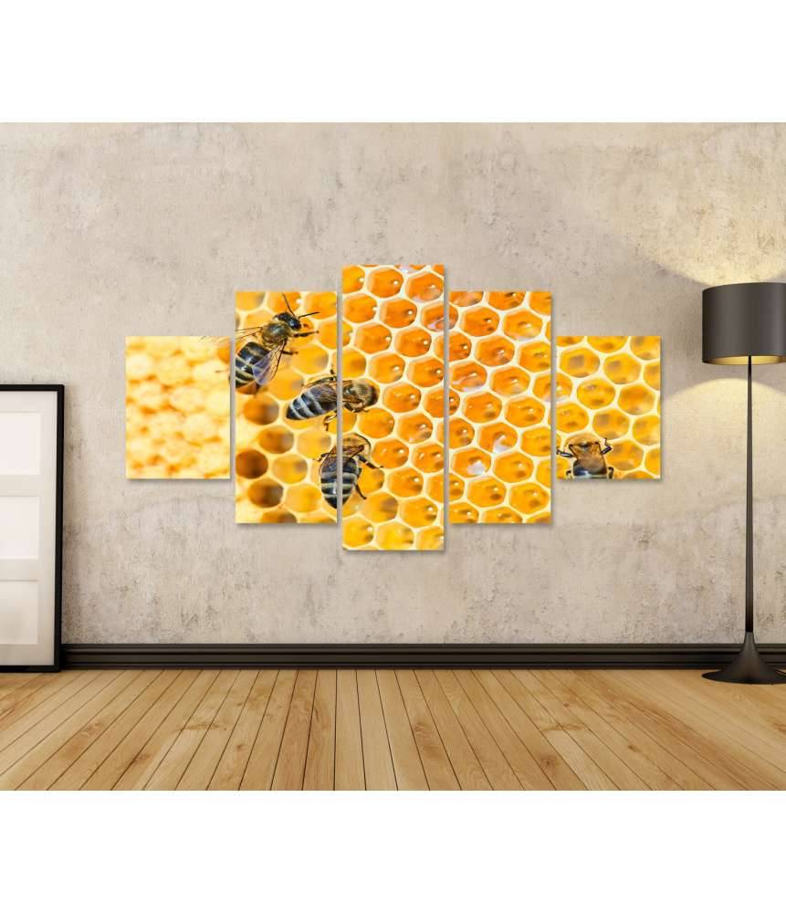 Islandburner Bild auf Leinwand Fleißige Bienen, die eifrig Honig in ihren Waben herstellen 2025