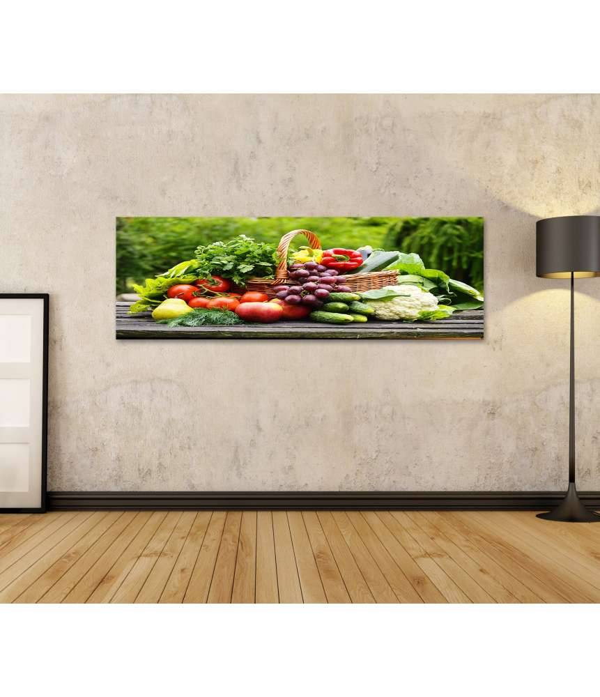 Islandburner Bild auf Leinwand Bio-Gemüse im Weidenkorb: Lebendiges Küchenwandbild Online Outlet