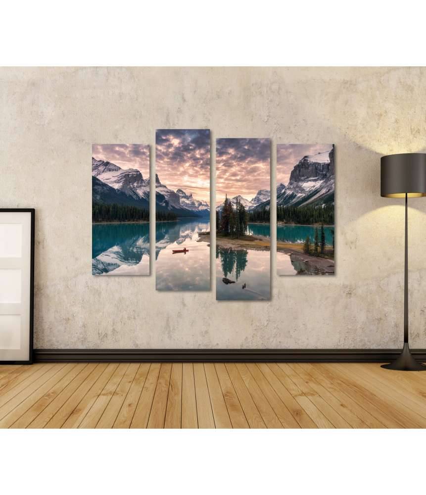 Islandburner Bild auf Leinwand Kanufahrer auf dem Maligne Lake mit Spiegelung der Rocky Mountains auf Spirit Island Online