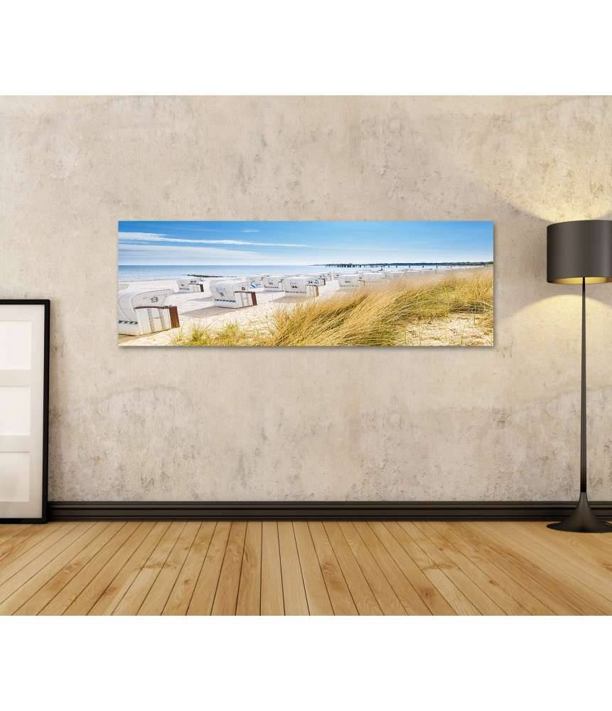 Islandburner Bild auf Leinwand Panoramablick von einer Düne auf Strandkörbe am Nordsee-Ostsee Strand Auslauf