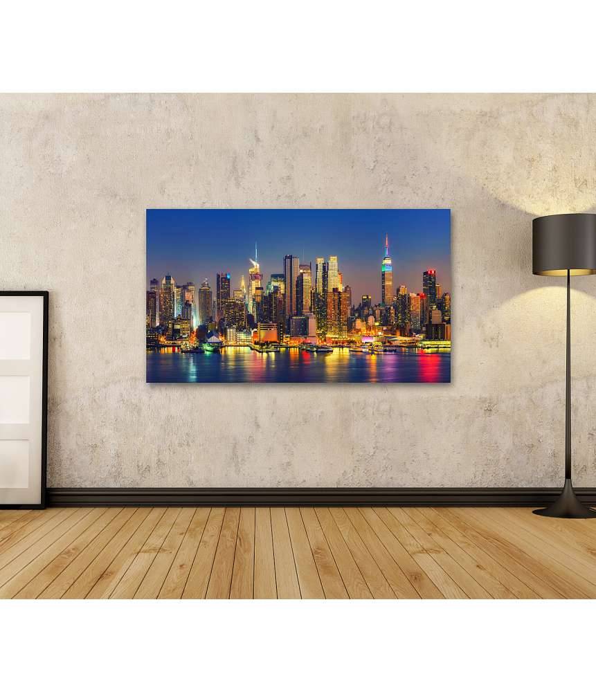 Islandburner Bild auf Leinwand Nachtlicher Blick auf Manhattan, New York, USA Nur noch ein Tag übrig
