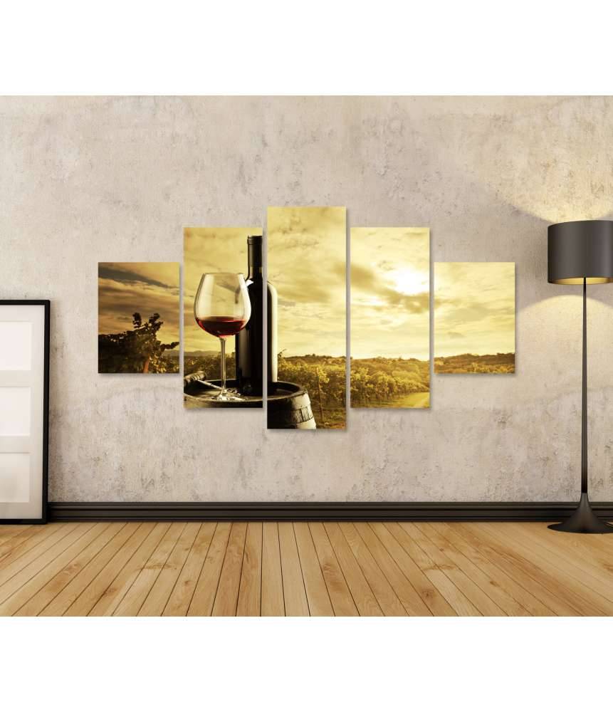 Islandburner Bild auf Leinwand Rotweinflasche und Weinglas auf einem Weinfass dargestellt Saisonale Angebote