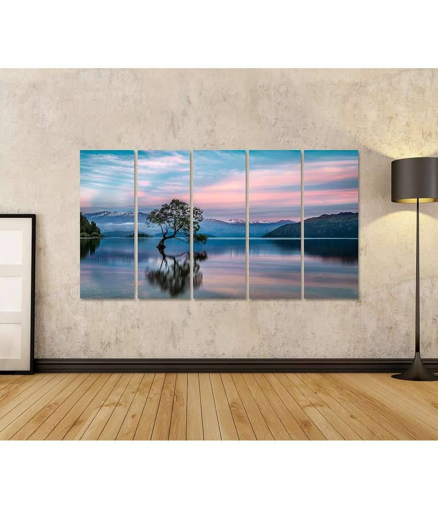 Islandburner Bild auf Leinwand Sonnenaufgang am Wanaka-See mit nebligem Bergpanorama in Neuseeland Großer Ausverkauf