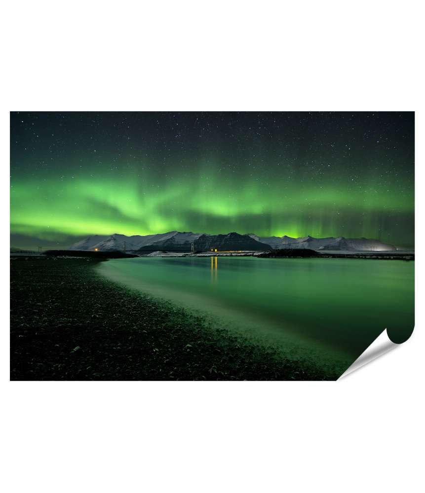 Islandburner Premium Poster Berglandschaft mit Polarlichtern und spiegelndem Gewässer 50% Rabatt mit kostenlosem Versand