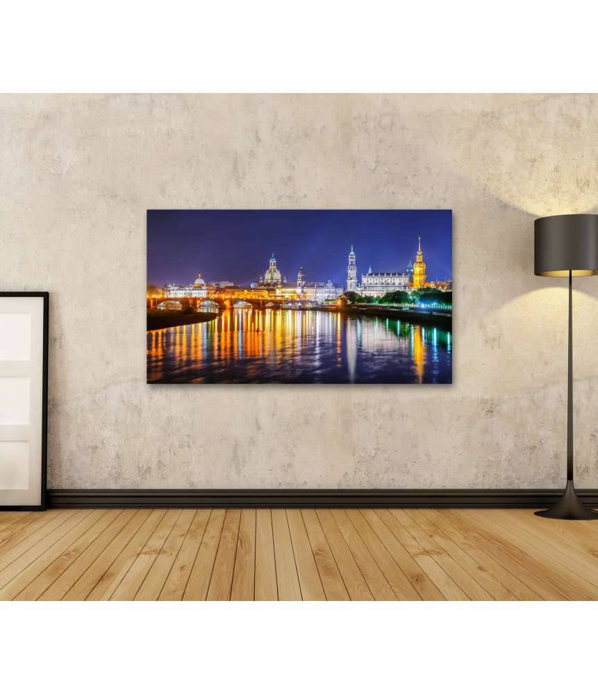 Islandburner Bild auf Leinwand Panoramablick auf die Altstadt von Dresden an der Elbe bei Nacht, Deutschland Bis zu 50% Rabatt
