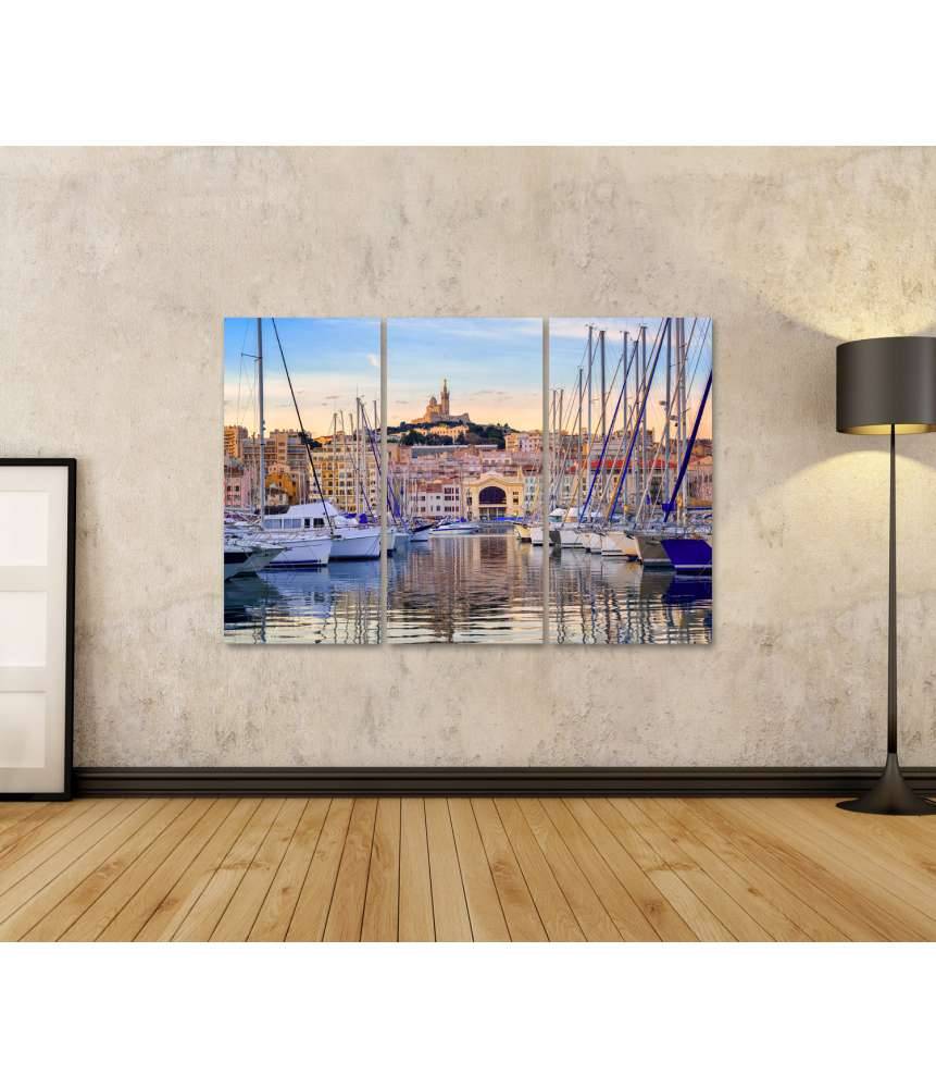 Islandburner Bild auf Leinwand Yachten im Alten Vieux Port von Marseille unter der Kathedrale Notre-Dame Cyber Monday