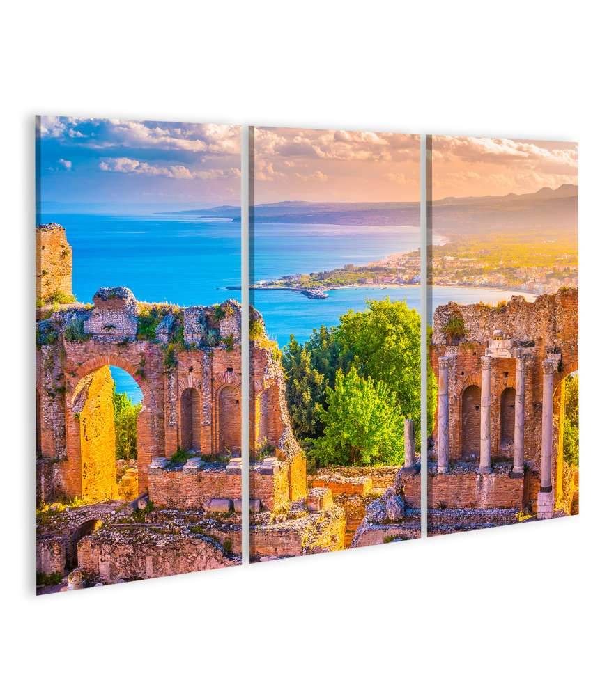 Islandburner Bild auf Leinwand Schönes Reisefoto von Taormina-Theaterruinen bei Sonnenuntergang