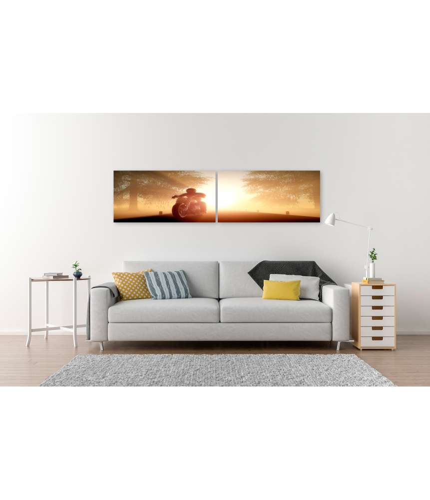 Islandburner Bild auf Leinwand Motorradfahrer auf idyllischer Landstraße im goldenen Sonnenlicht Black Friday Preise
