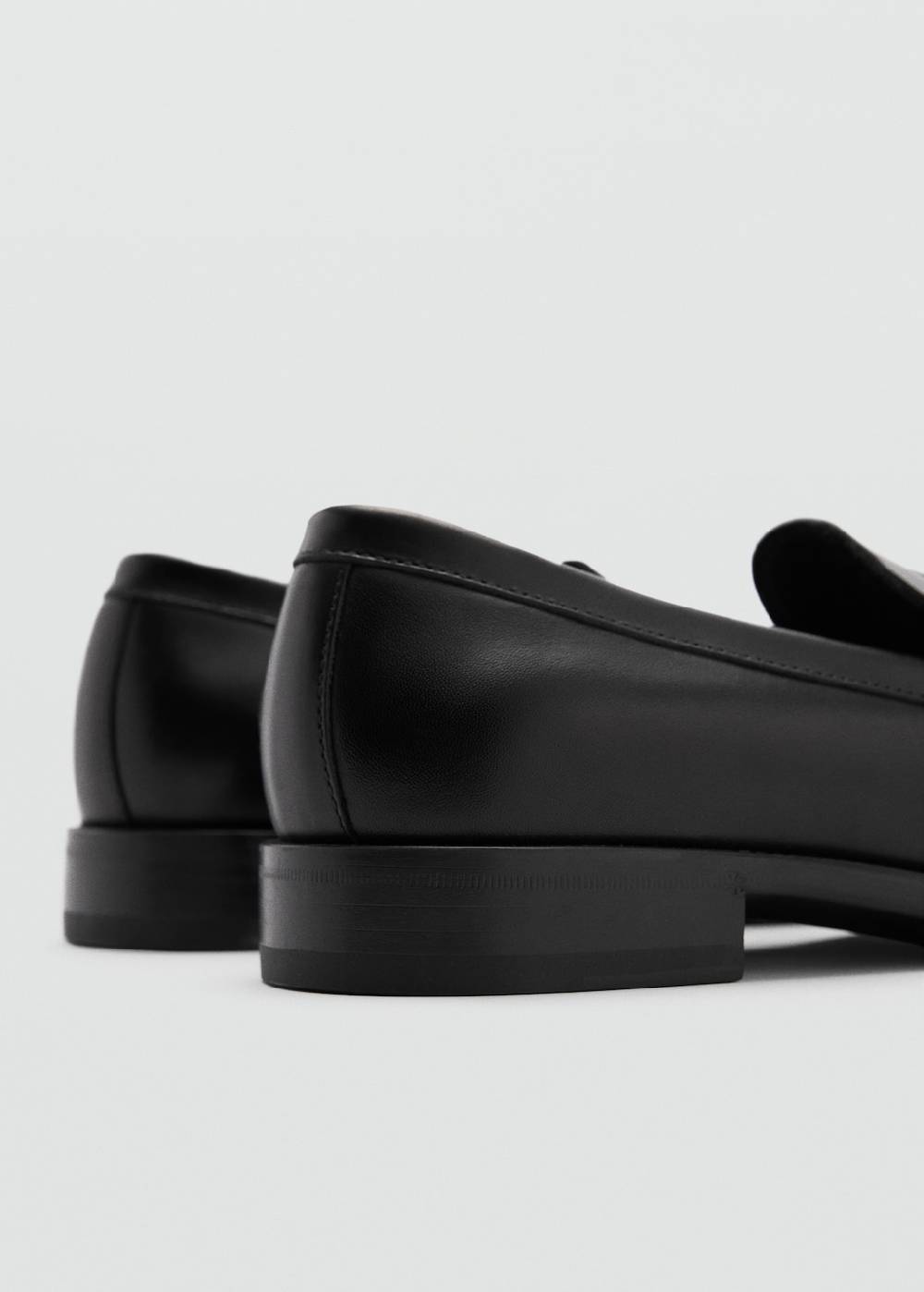 Mango Mokassin aus Antic-Leder Kostenloser Versand international