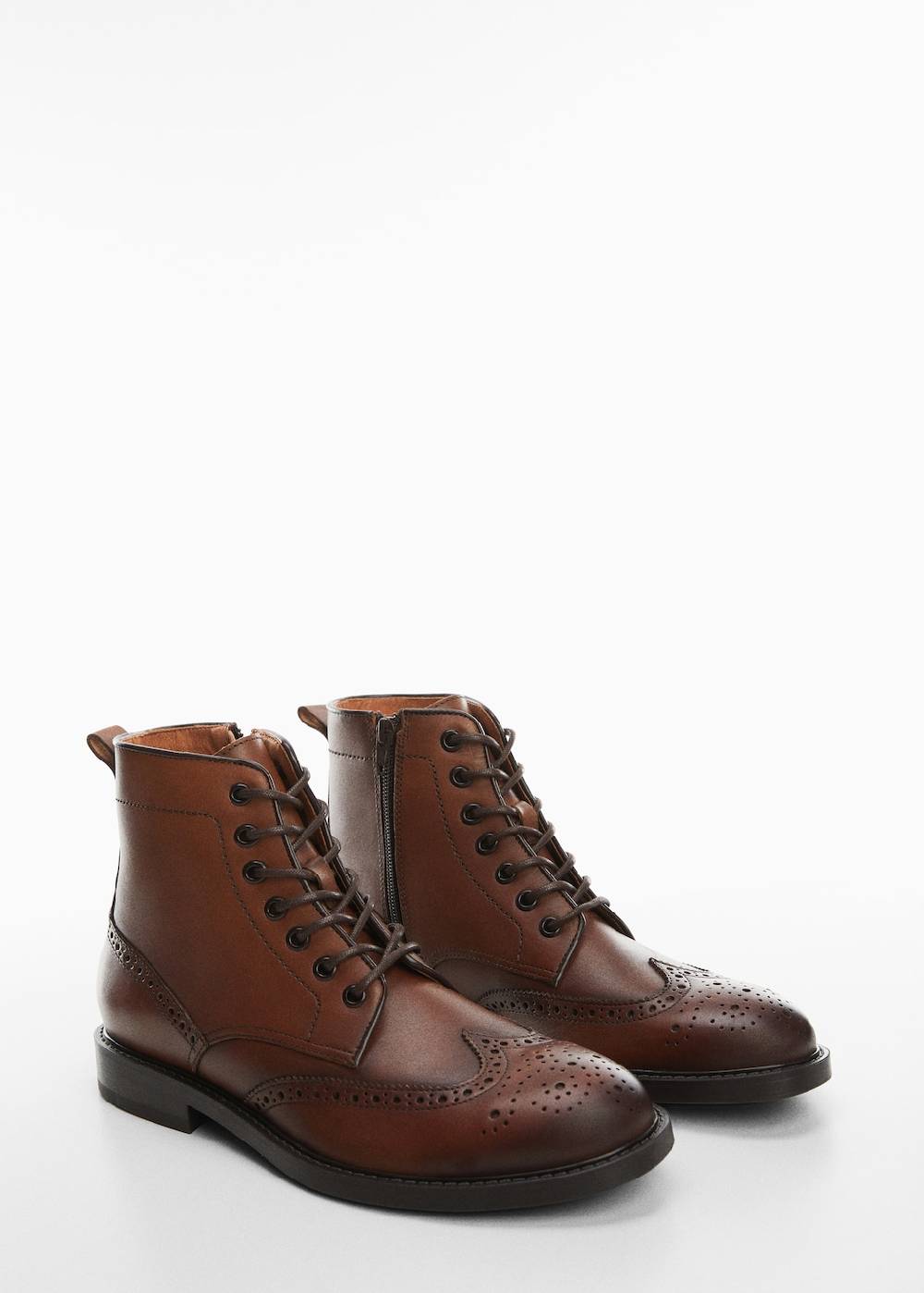 Mango Lederstiefelette mit Stanzdetails