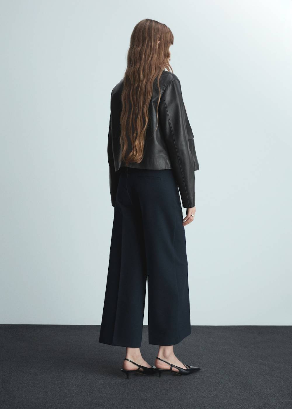 Mango Wideleg-Bundfaltenhose Saisonale Angebote