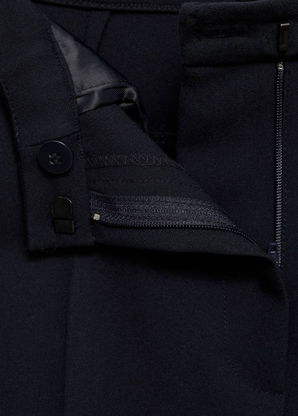 Mango Wideleg-Bundfaltenhose Saisonale Angebote
