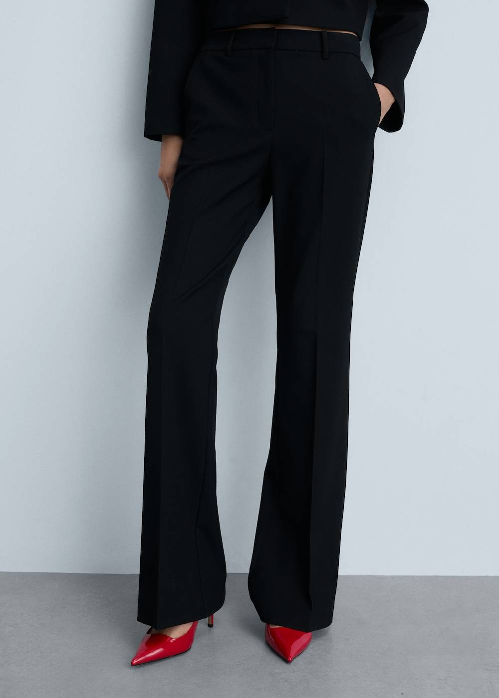 Mango Ausgestellte Hose mit hohem Bund