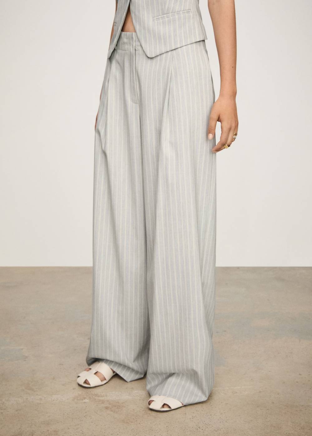 Mango Gestreifte Wideleg-Hose