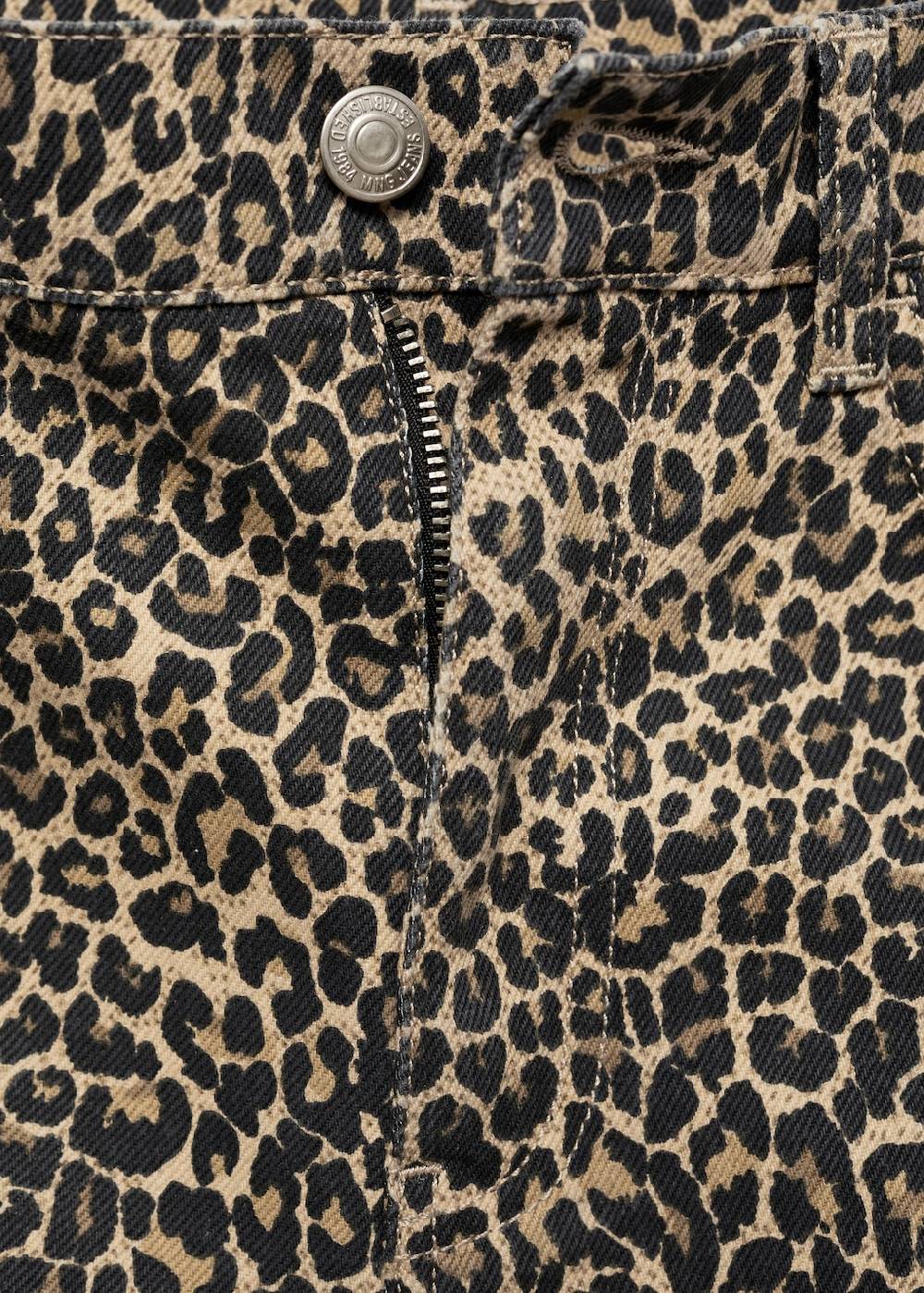 Mango Gerade Shorts mit Leopardenmuster 2025
