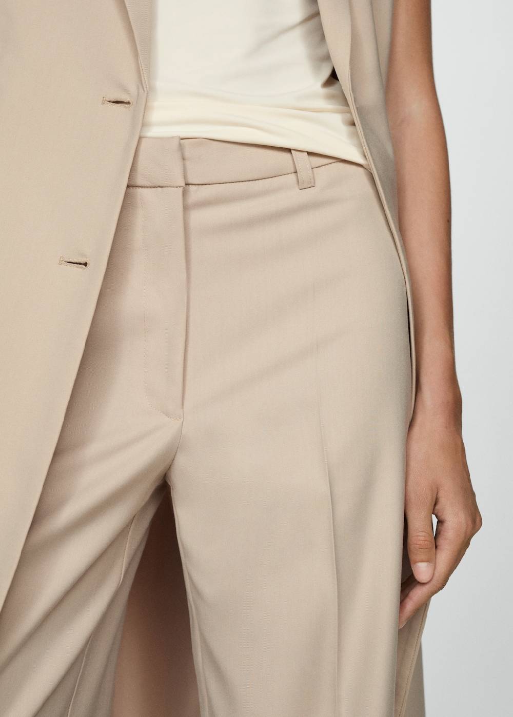 Mango Gerade Bundfaltenhose Fabrikpreis