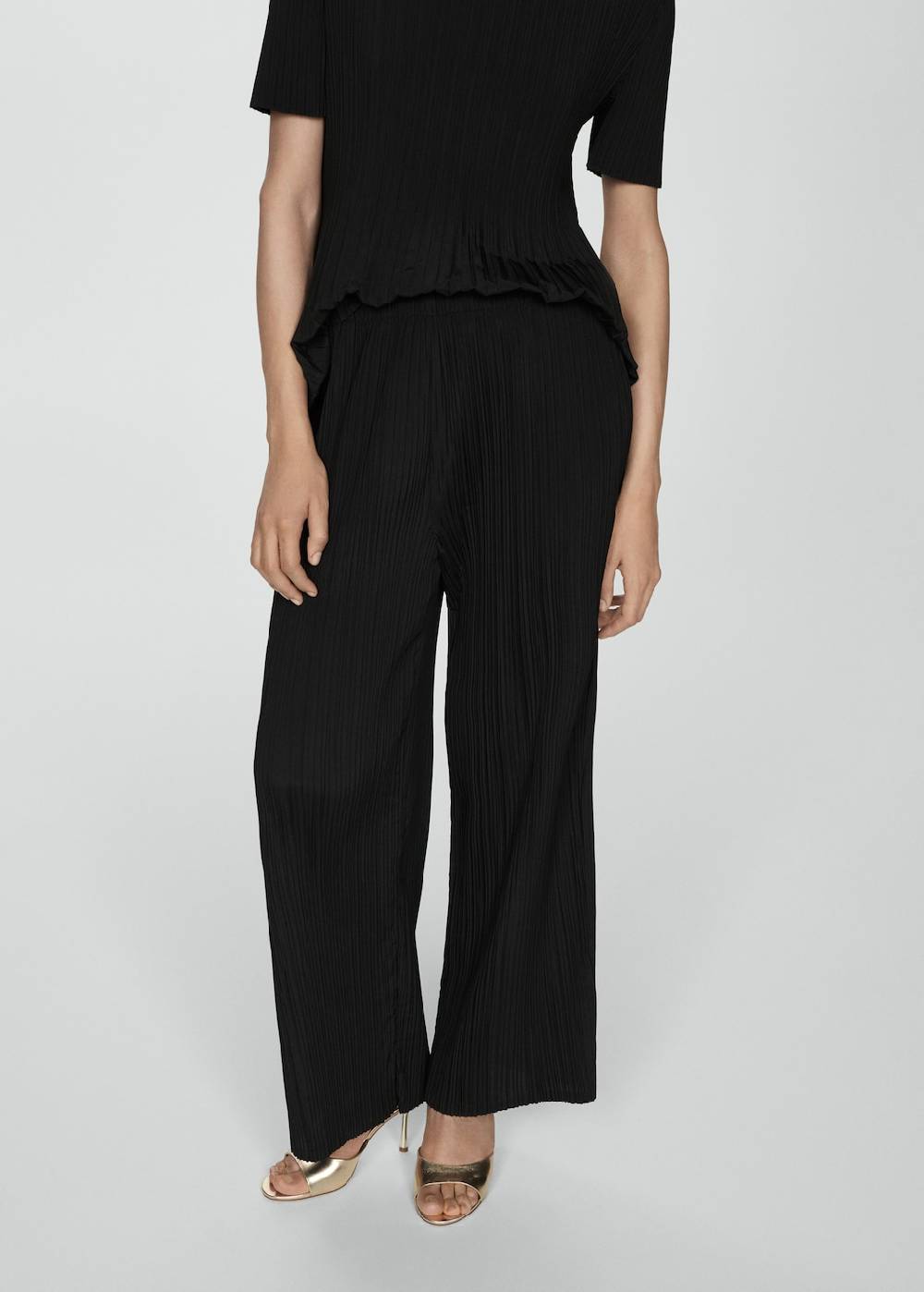 Mango Fließende Plissée-Hose Rabatt