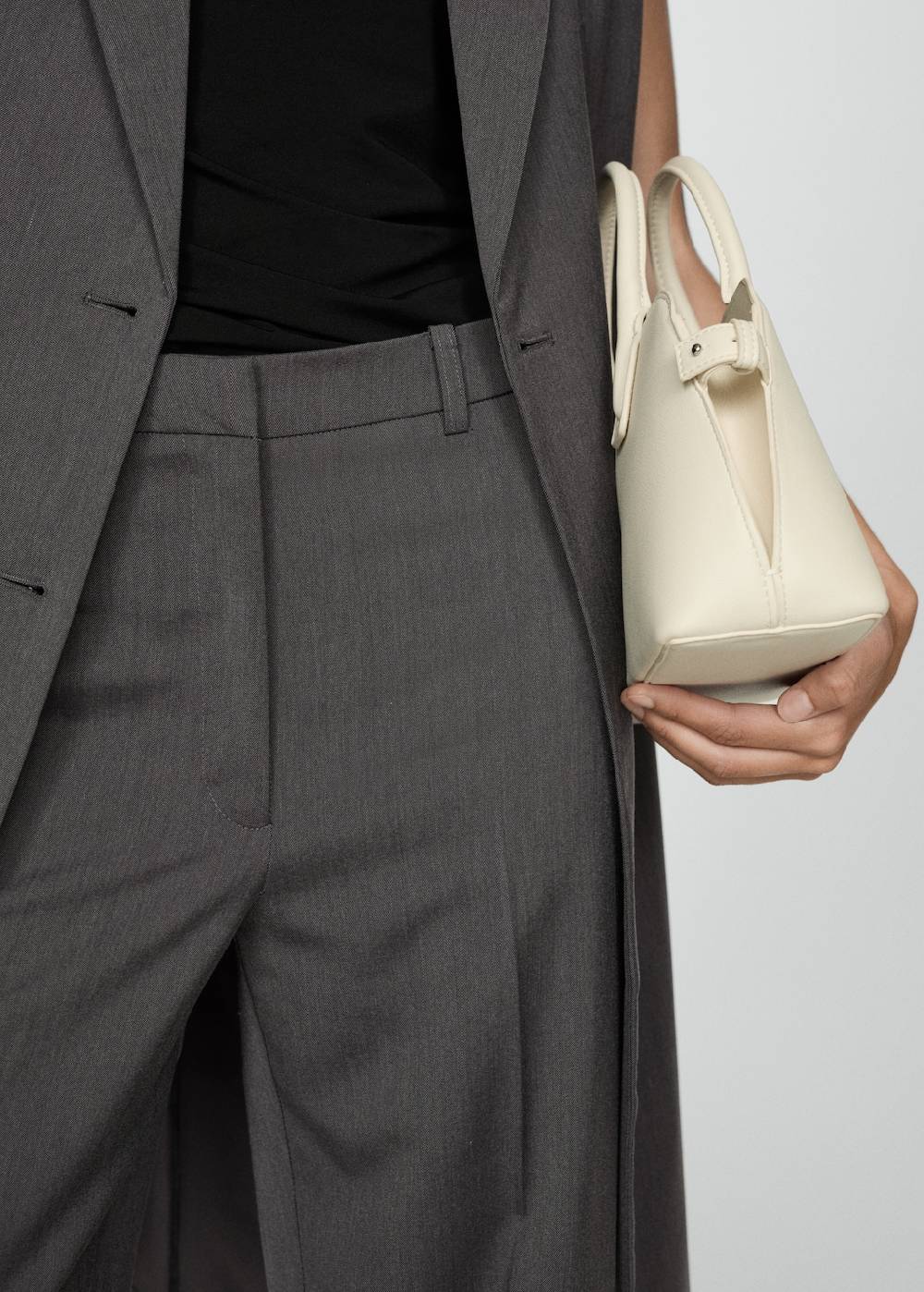 Mango Gerade Bundfaltenhose Versandkostenfrei