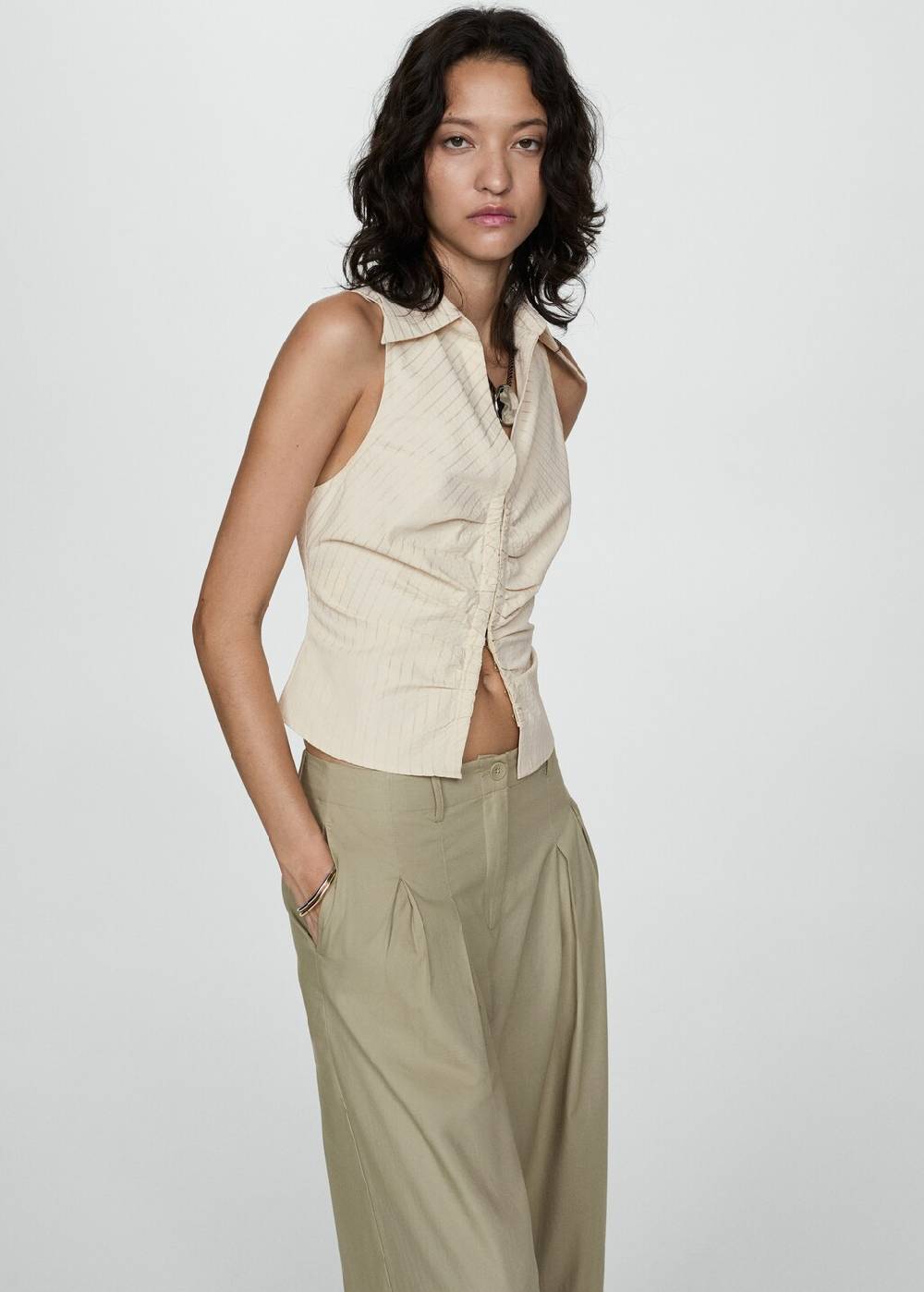 Mango Baumwollhose mit Bundfalten Neuheiten