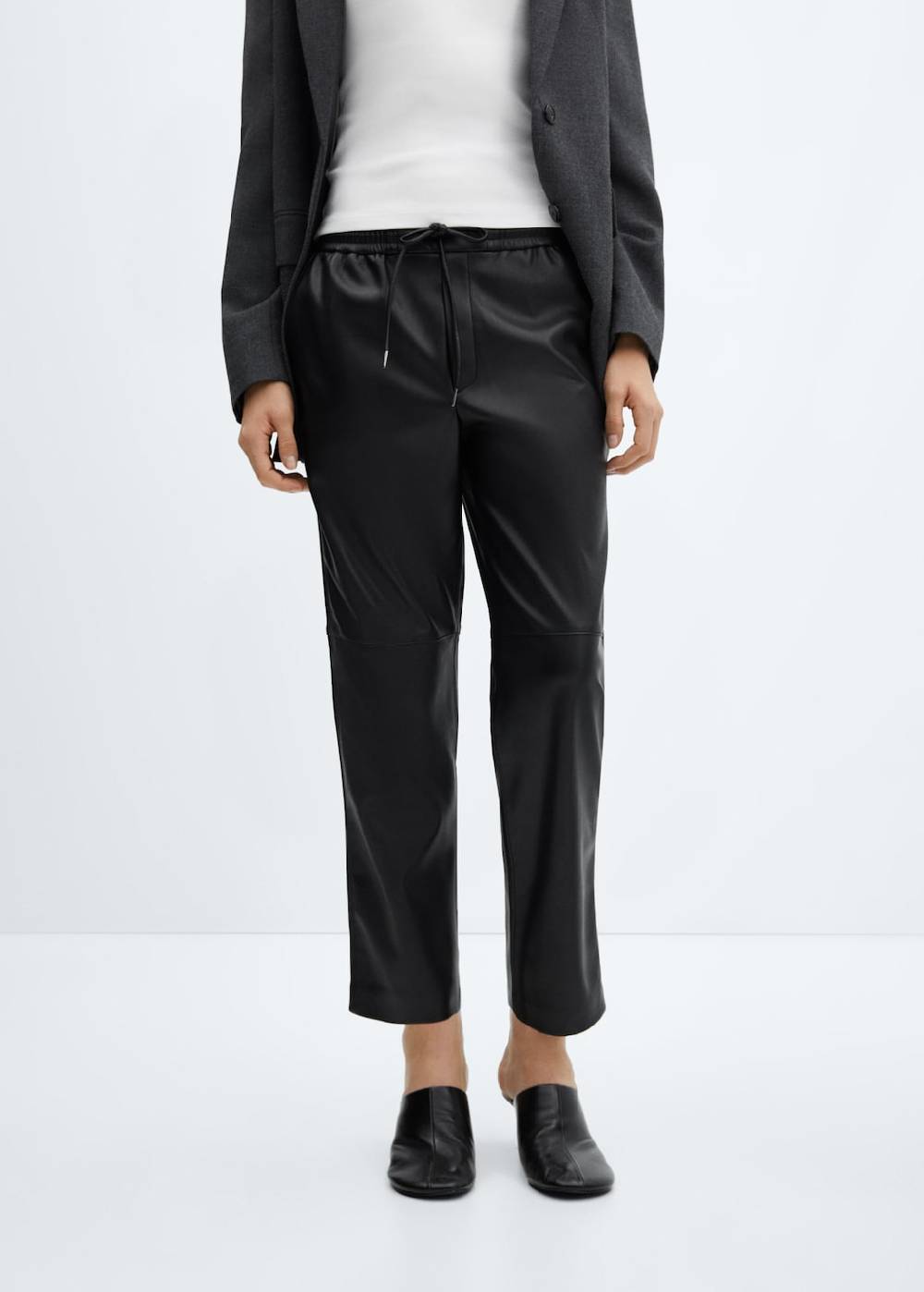 Mango Hose mit Stretchbund und Leder-Effekt