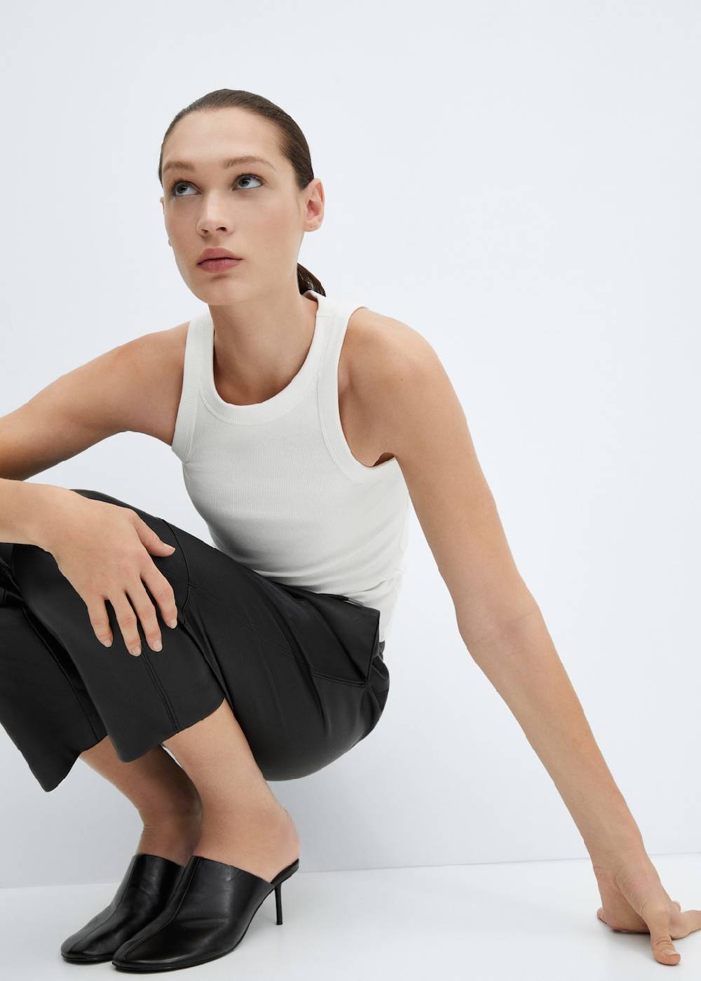 Mango Hose mit Stretchbund und Leder-Effekt Clearance-Verkauf