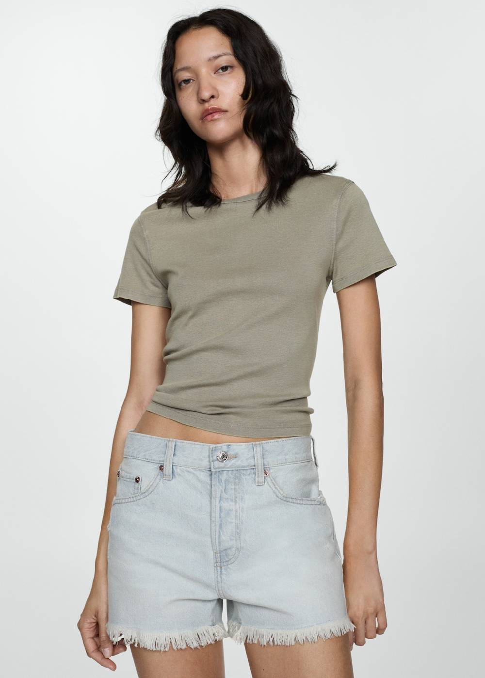 Mango Jeansshorts mit ausgefranstem Saum zollfrei