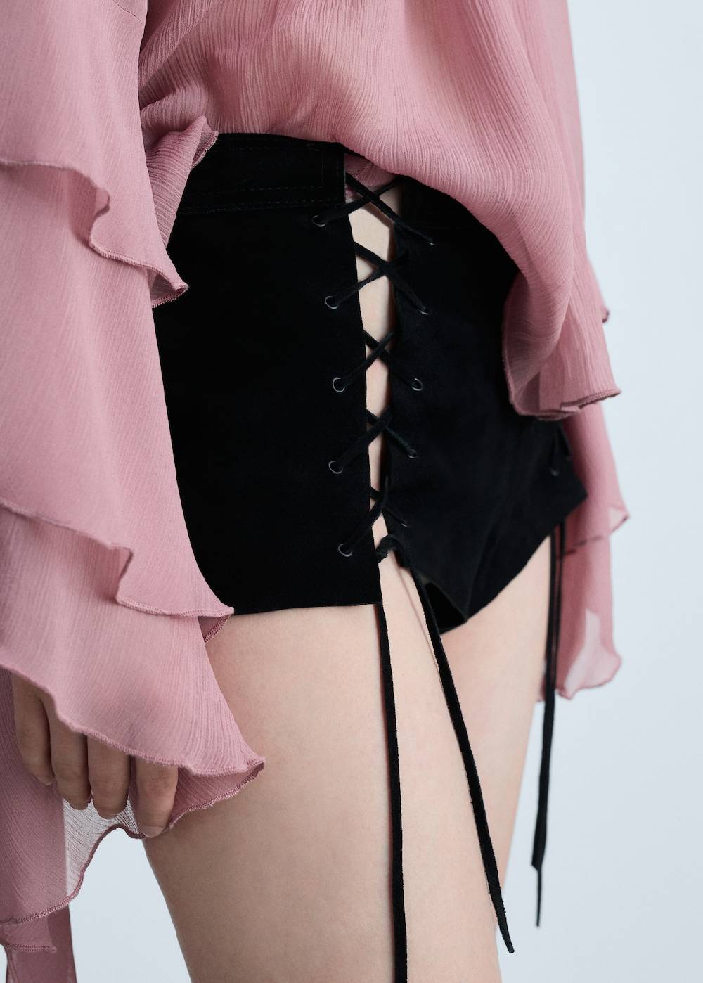Mango Shorts mit Schlitz und Schleifen 50% Rabatt für begrenzte Zeit