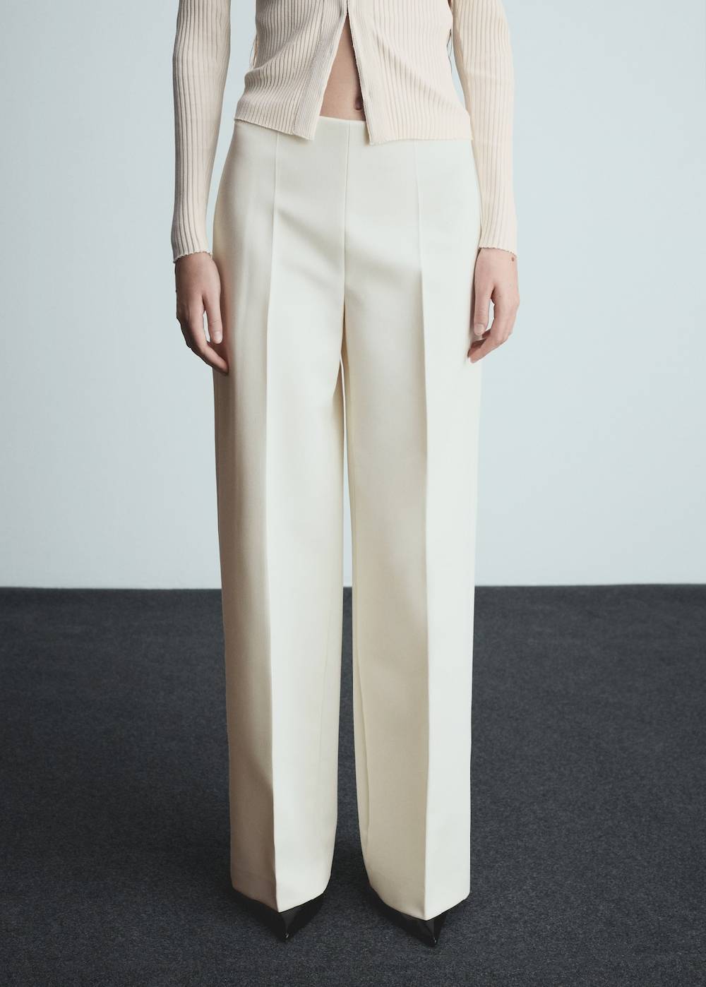 Mango Wideleg-Bundfaltenhose