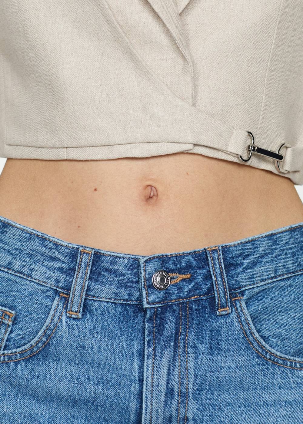 Mango Gerade Jeans-Bermudashorts Exklusivangebot