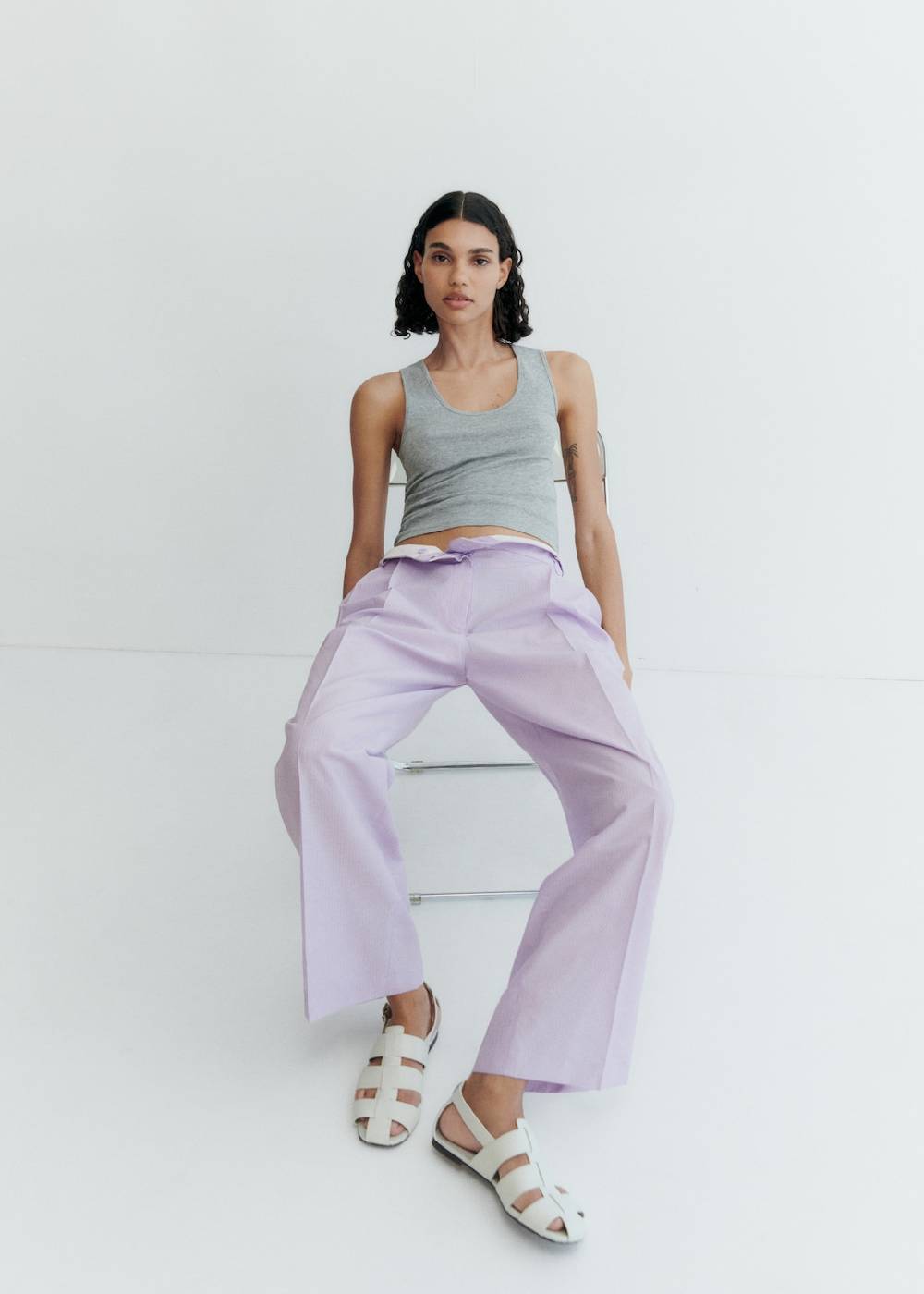 Mango Gestreifte Wideleg-Hose Osterangebot