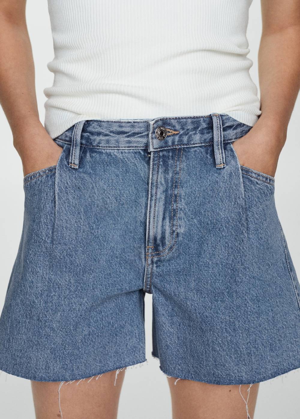 Mango Jeansshorts mit ausgefranstem Saum Exklusive Angebote