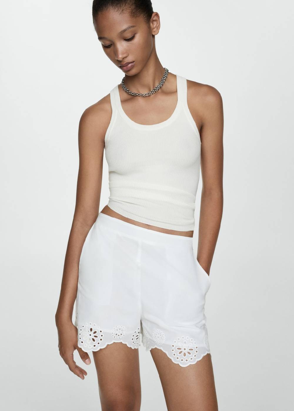 Mango Bestickte Lochstrick-Shorts Tägliche Deals