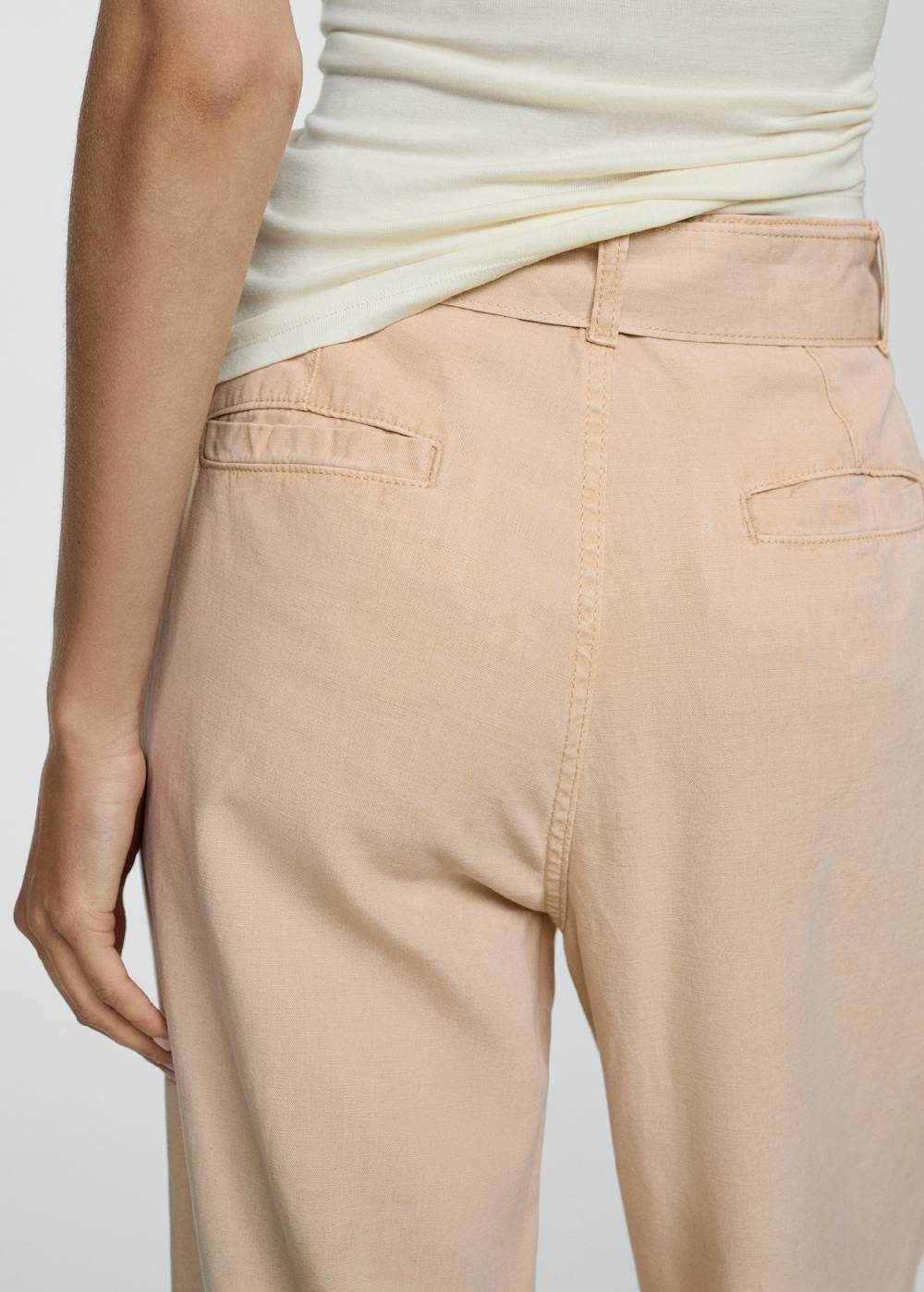 Mango Fließende Hose mit Gürtel 50% Rabatt mit kostenlosem Versand