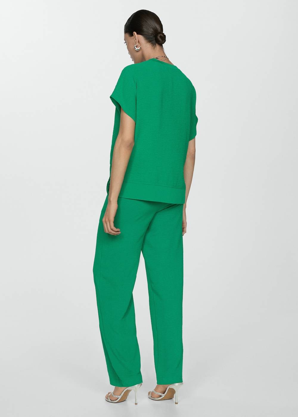 Mango Fließende Wideleg-Hose Black Friday Preise