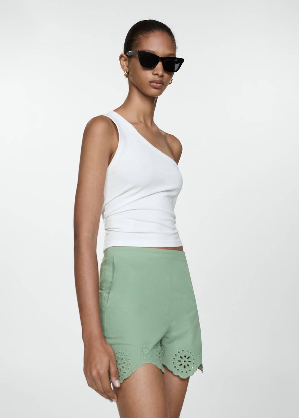 Mango Bestickte Lochstrick-Shorts Lagerräumung