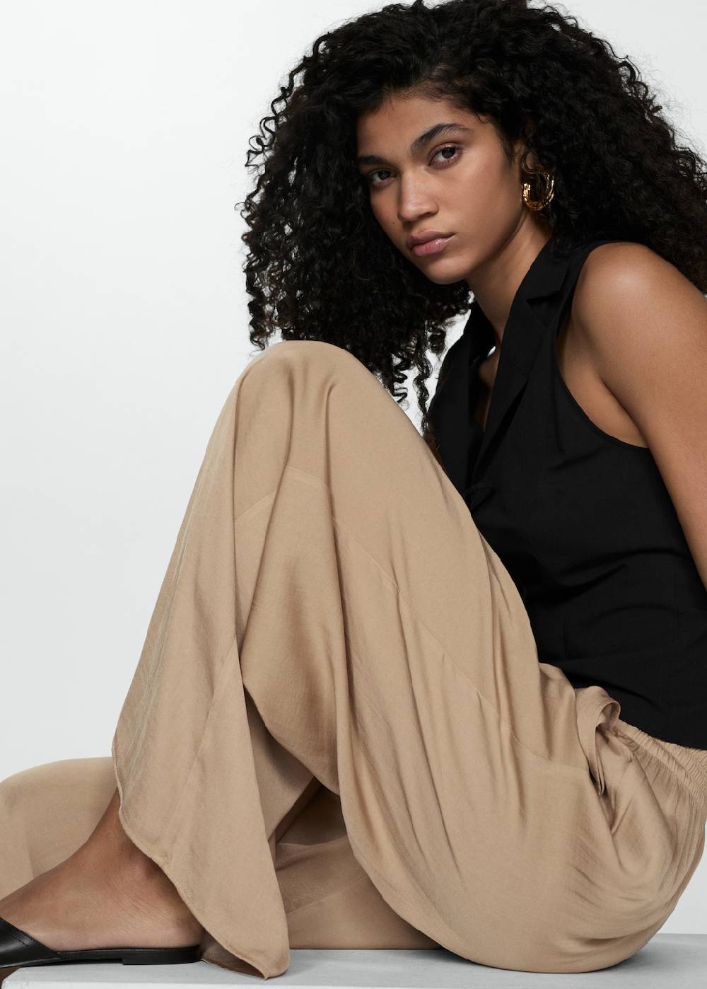 Mango Fließende Wideleg-Hose Exklusive Angebote