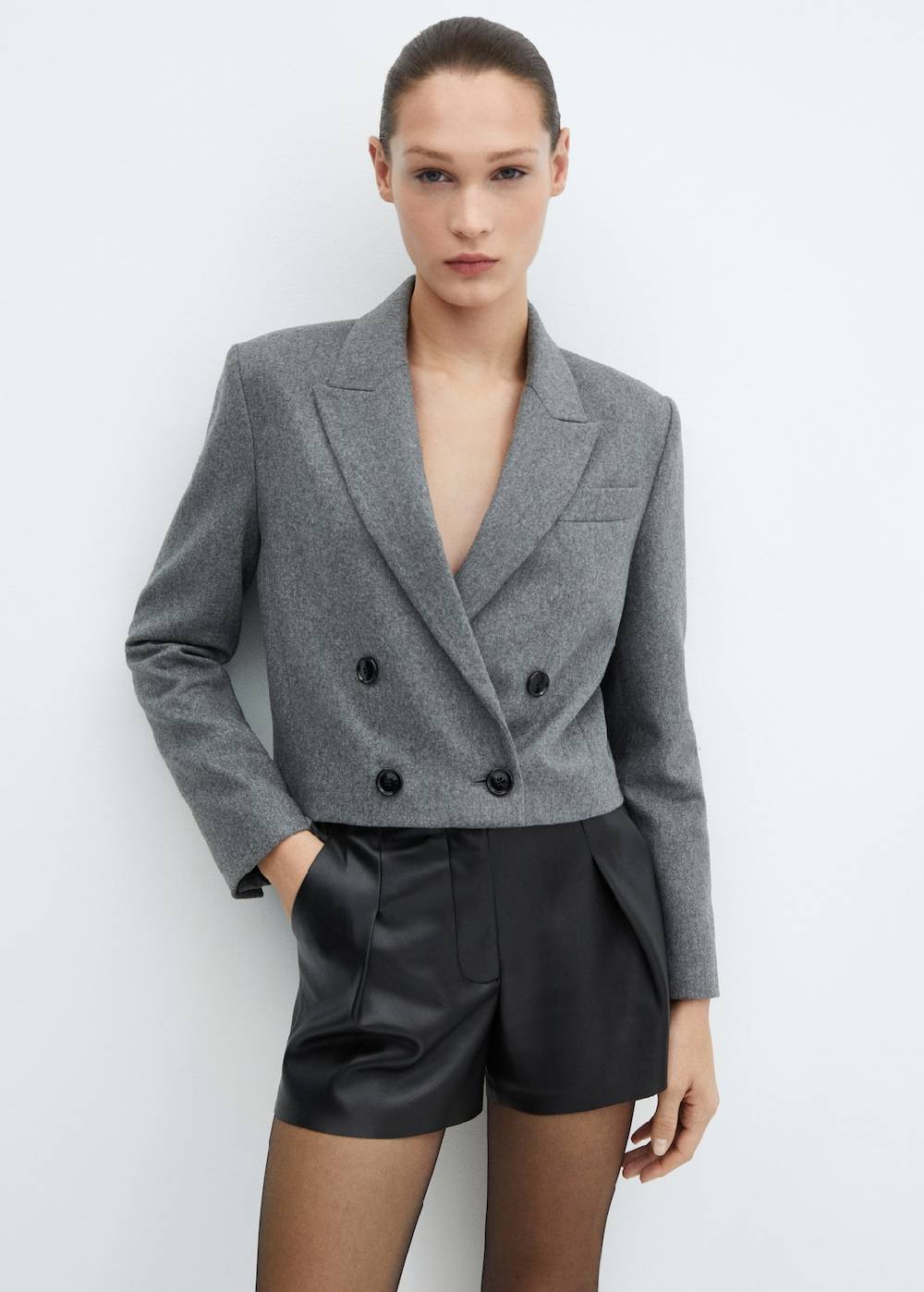 Mango Bundfalten-Shorts mit Leder-Effekt Kostenloser Versand