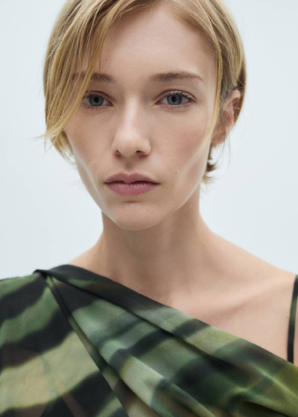 Mango Gemustertes Kleid mit drapierten Details Flash Sale