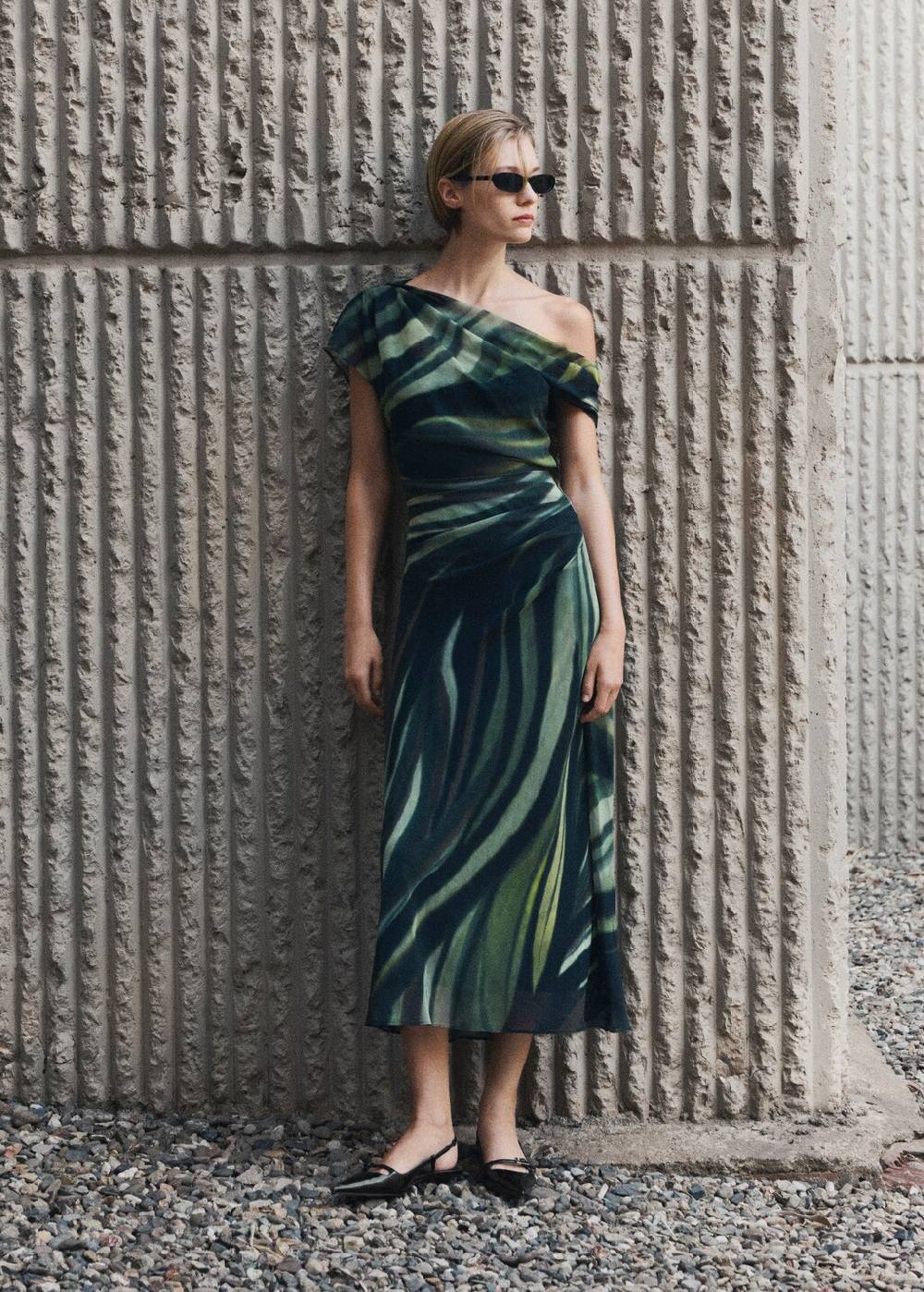 Mango Gemustertes Kleid mit drapierten Details Flash Sale