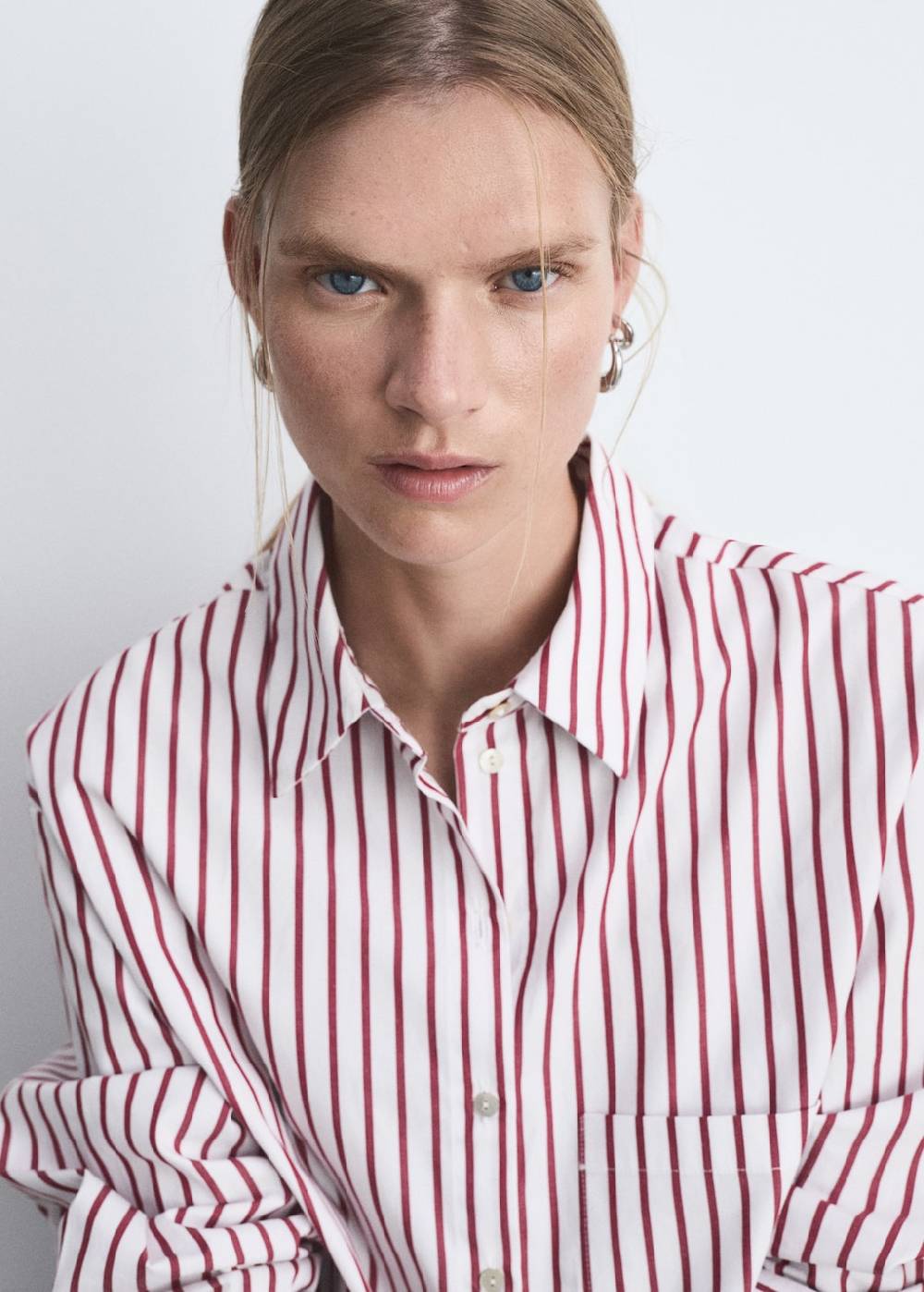 Mango Gestreiftes Hemd in Cropped-Länge Top Angebot