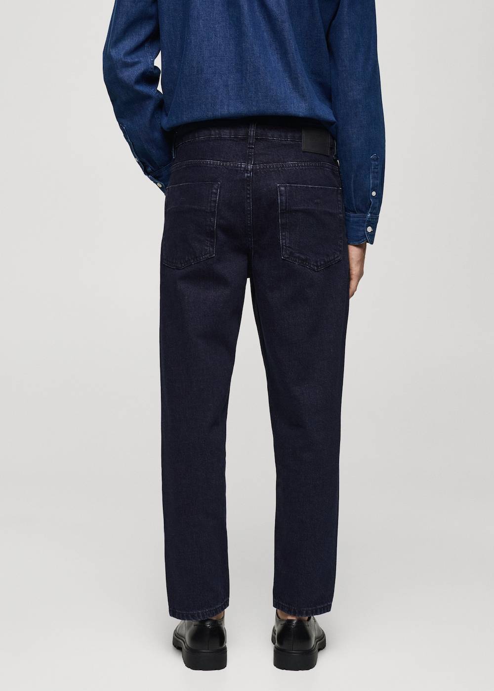 Mango Relaxed Fit-Jeans mit dunkler Waschung Letzte 2 Tage