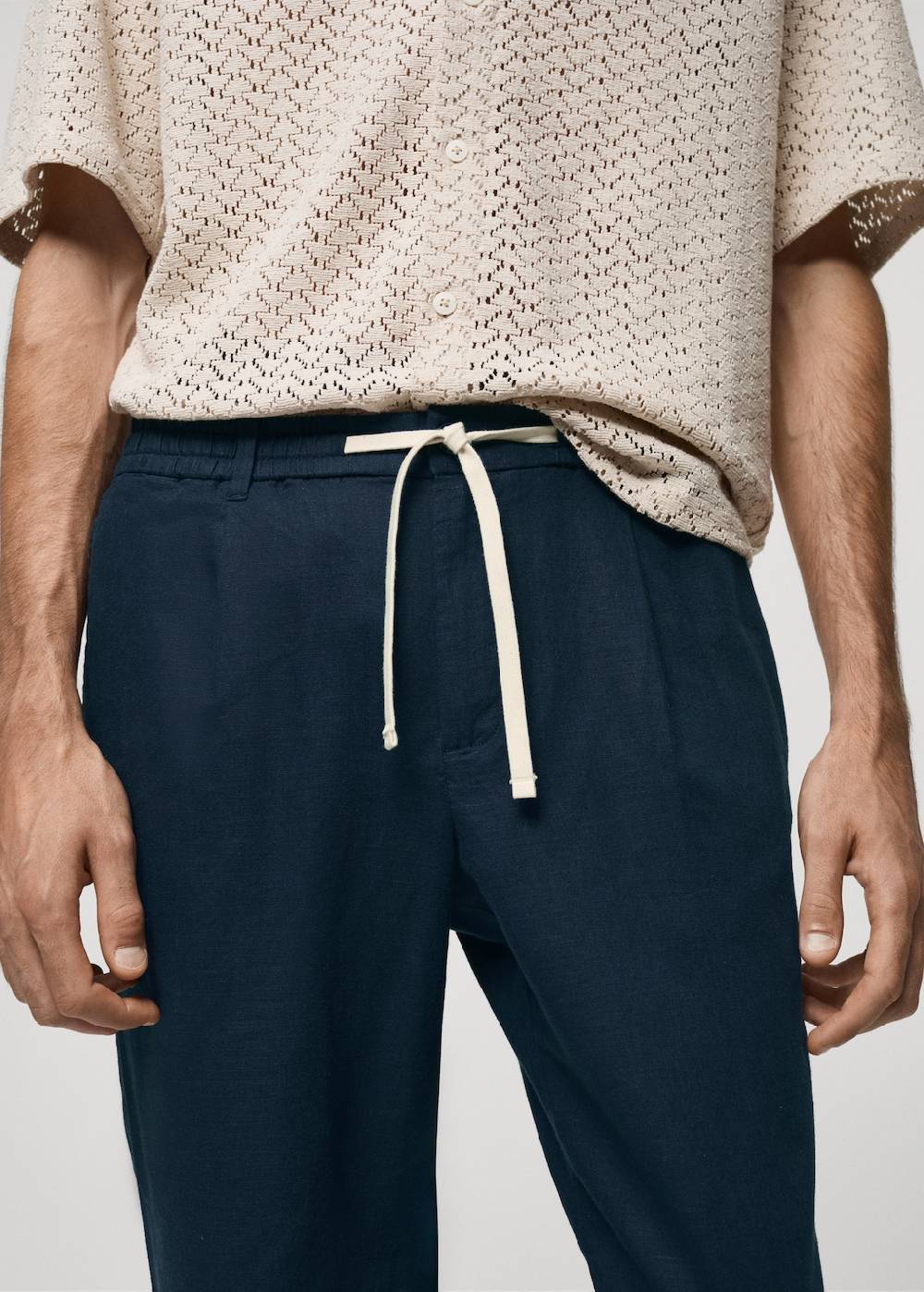 Mango Slim Fit-Leinenhose mit Kordel Auslauf