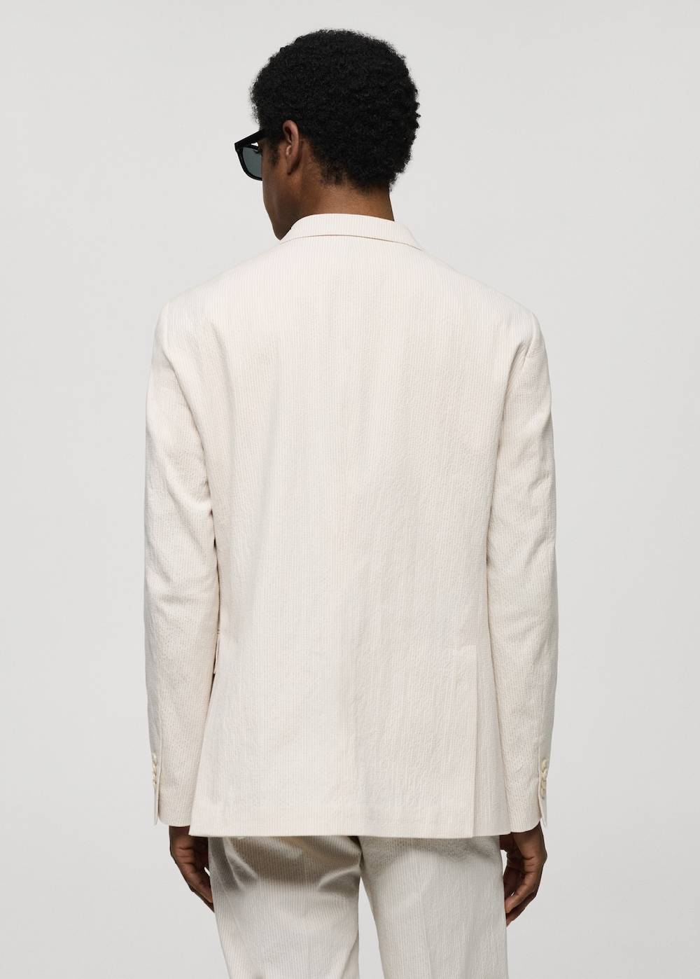 Mango Gestreifte Slim-Fit-Anzugjacke aus Seersucker-Baumwolle Räumungsverkauf