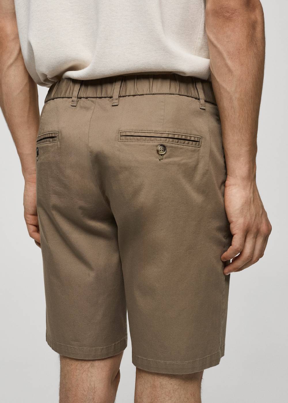 Mango Slim-Fit-Bermudashorts im Chino-Stil aus Baumwolle Kauf eins, bekomm eins gratis