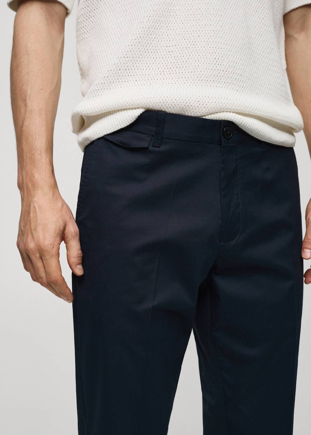 Mango Regular Fit-Baumwollhose mit Struktur Sonderangebote