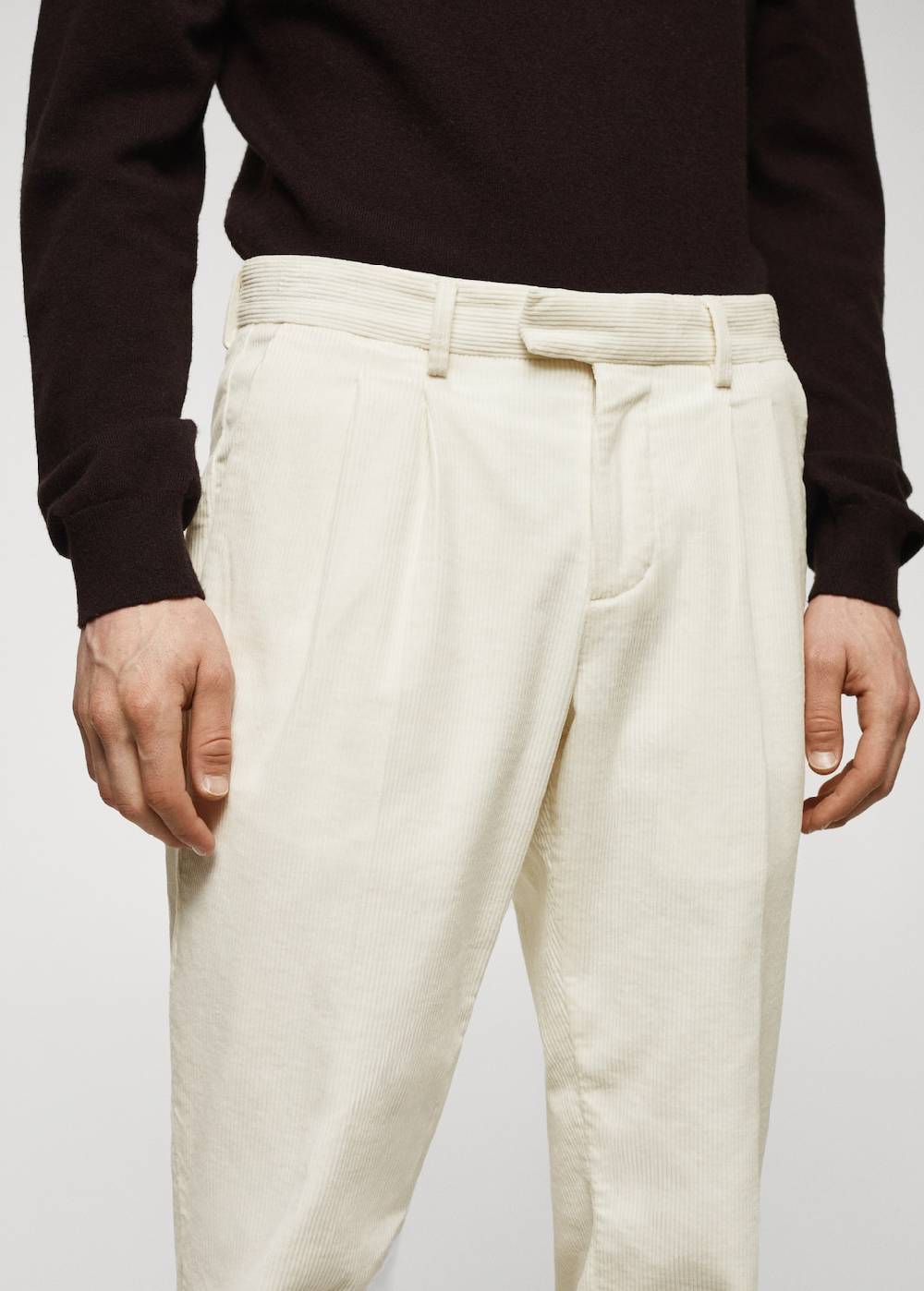 Mango Bundfaltenhose aus Cord Blitzverkäufe