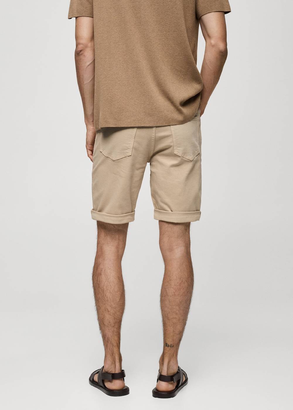Mango Slim Fit-Jeans-Bermudashorts Valentinstagsangebot